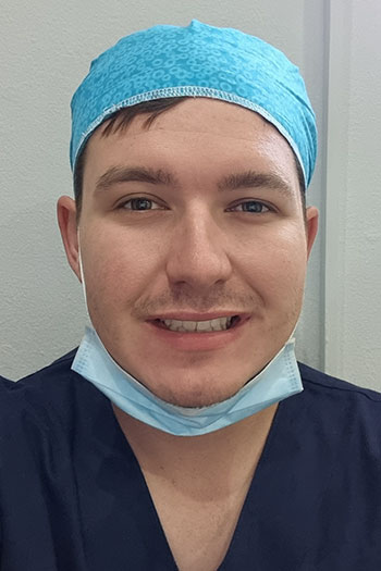Dr Quinton Schroeder